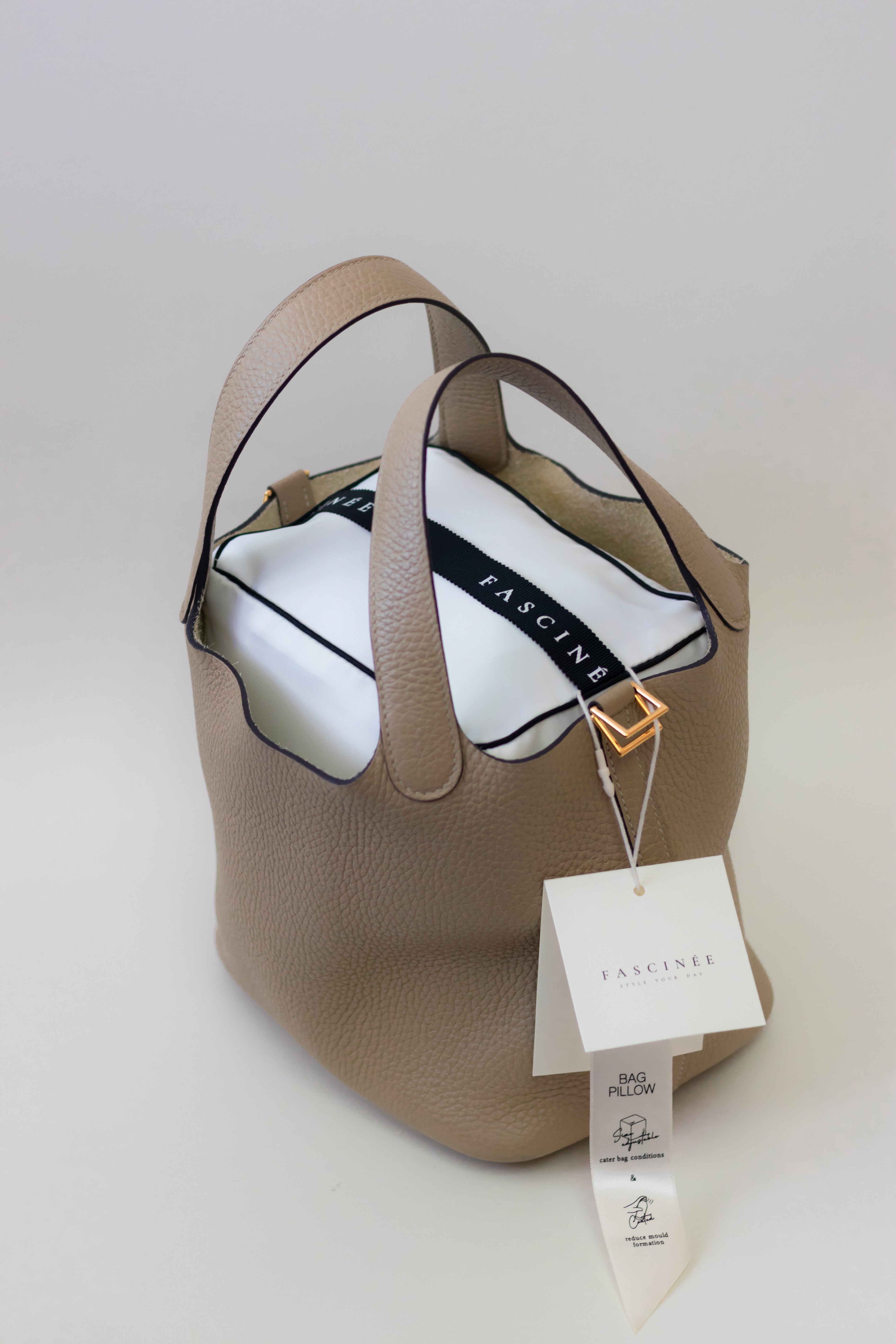 وسادة باف باغ - هيرمس بيكوتين 18